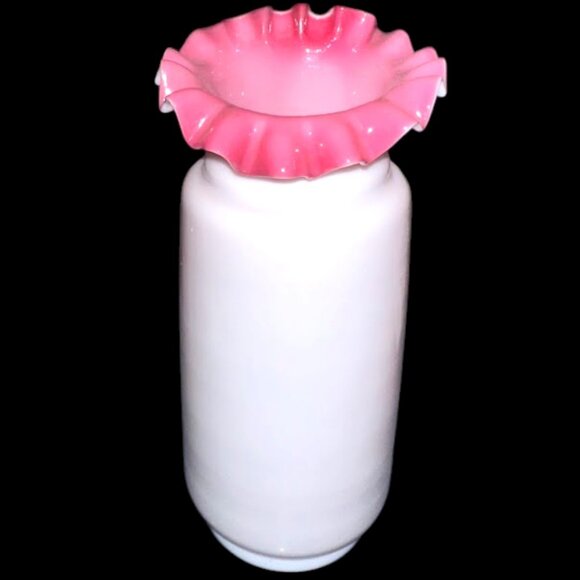 Antique Victorian Milk Glass Peach Blow Ruffle Edge Vase - Picture 1 of 1